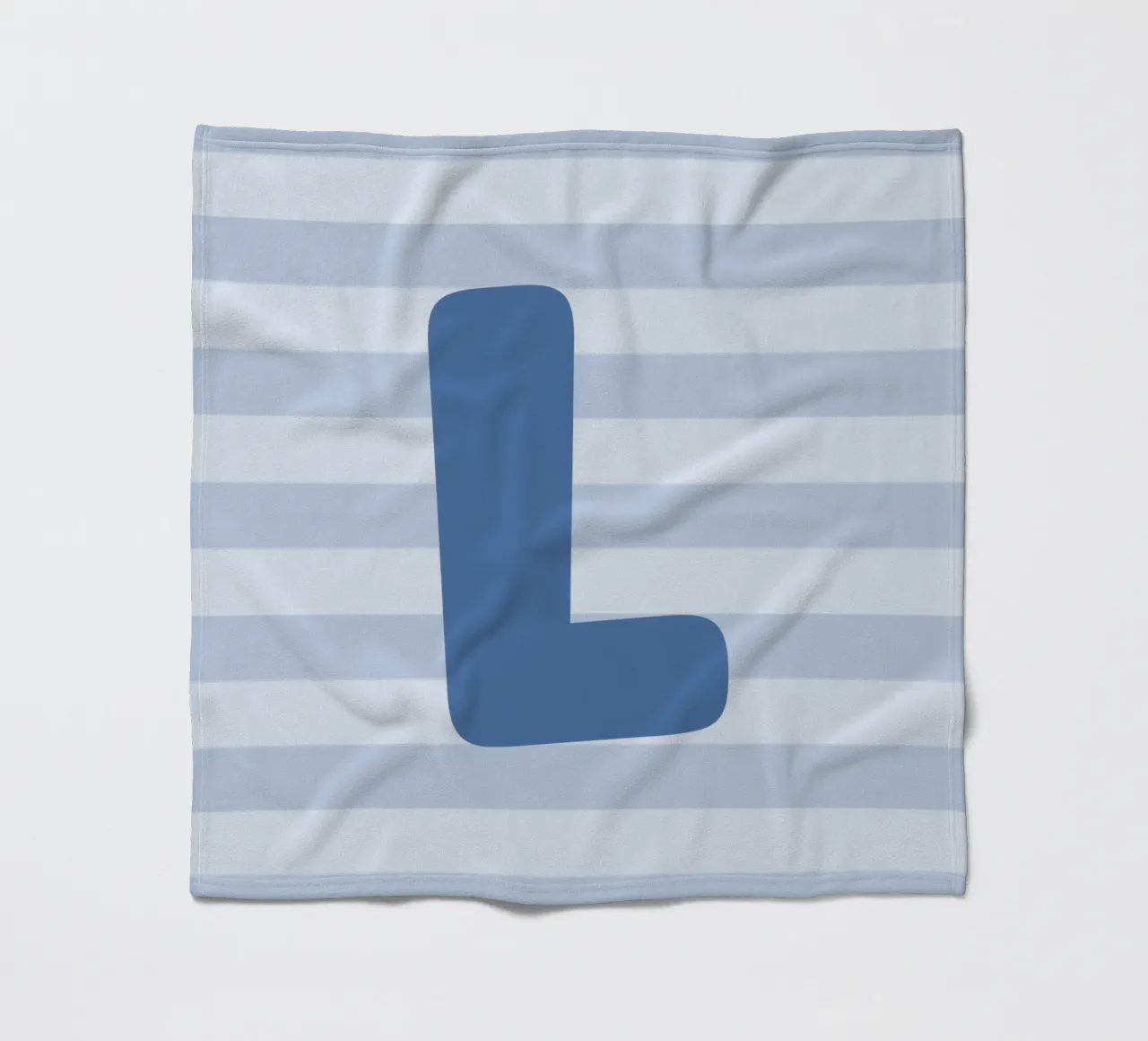 Initials blue Fleecedecke von we line studio - design