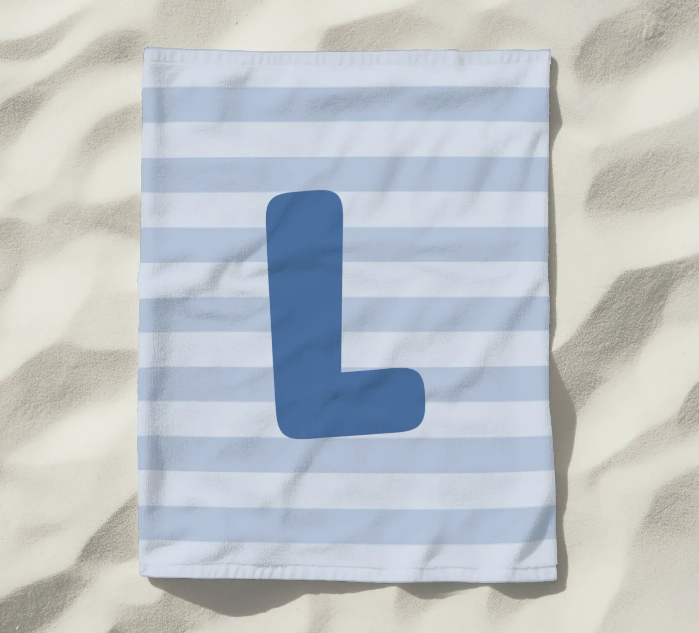 Initials blue strandhanddoek van we line studio - design