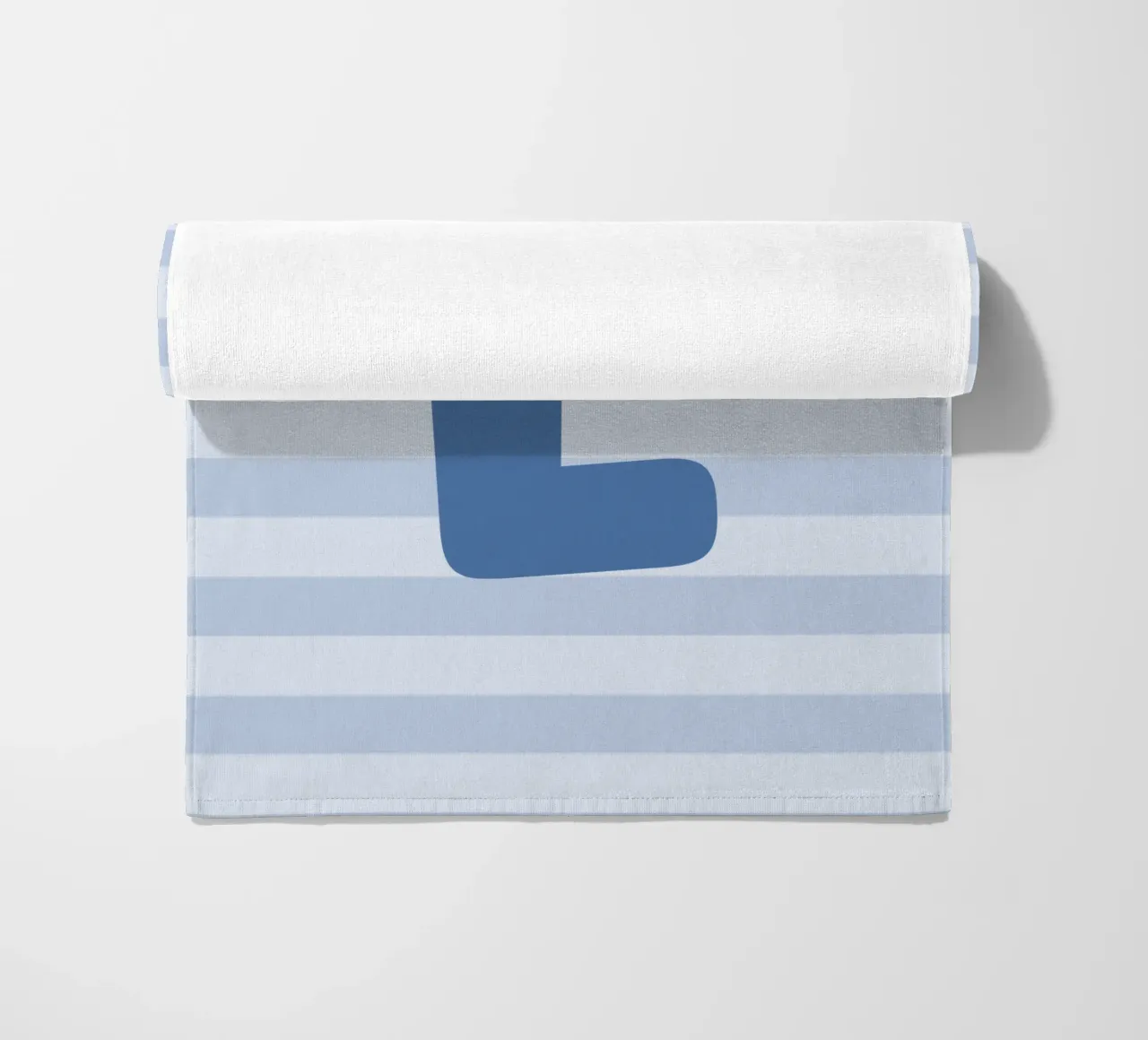 Initials blue telo mare da we line studio - design