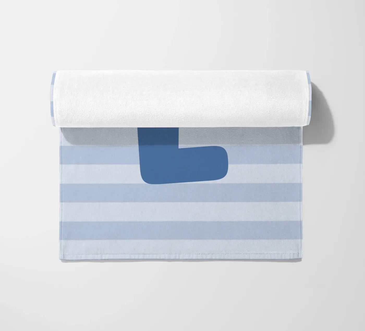 Initials blue strandhanddoek van we line studio - design