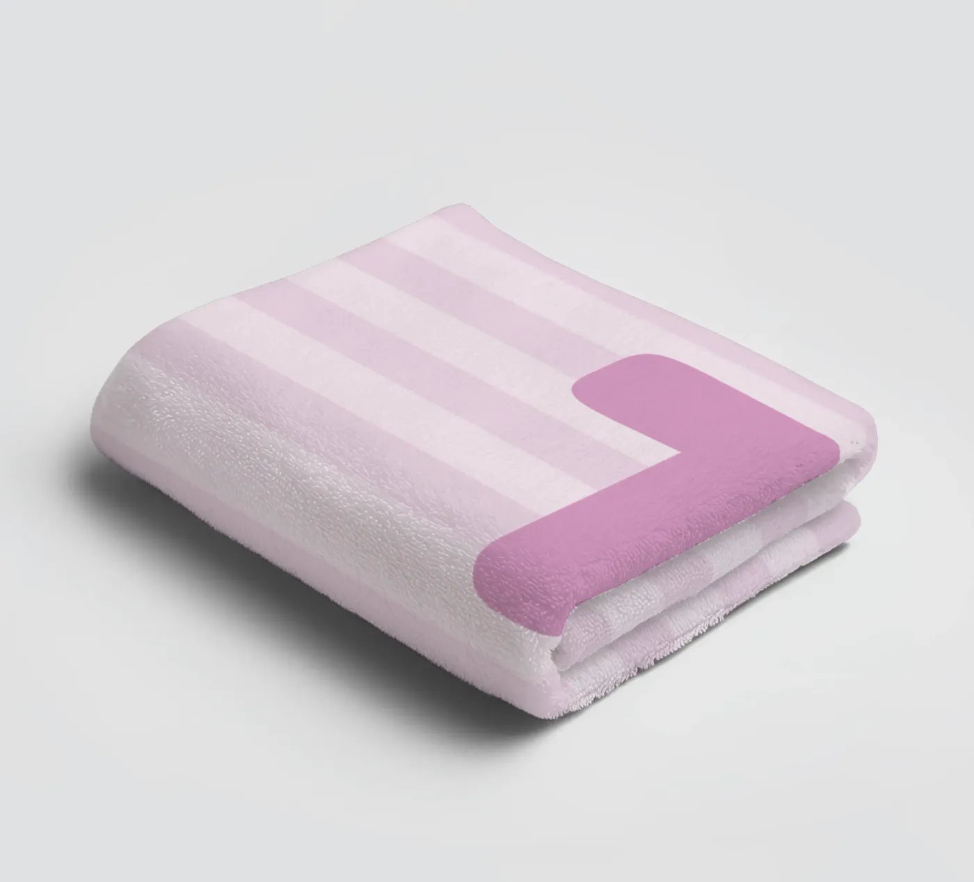 Initials pink badhanddoek van we line studio - design