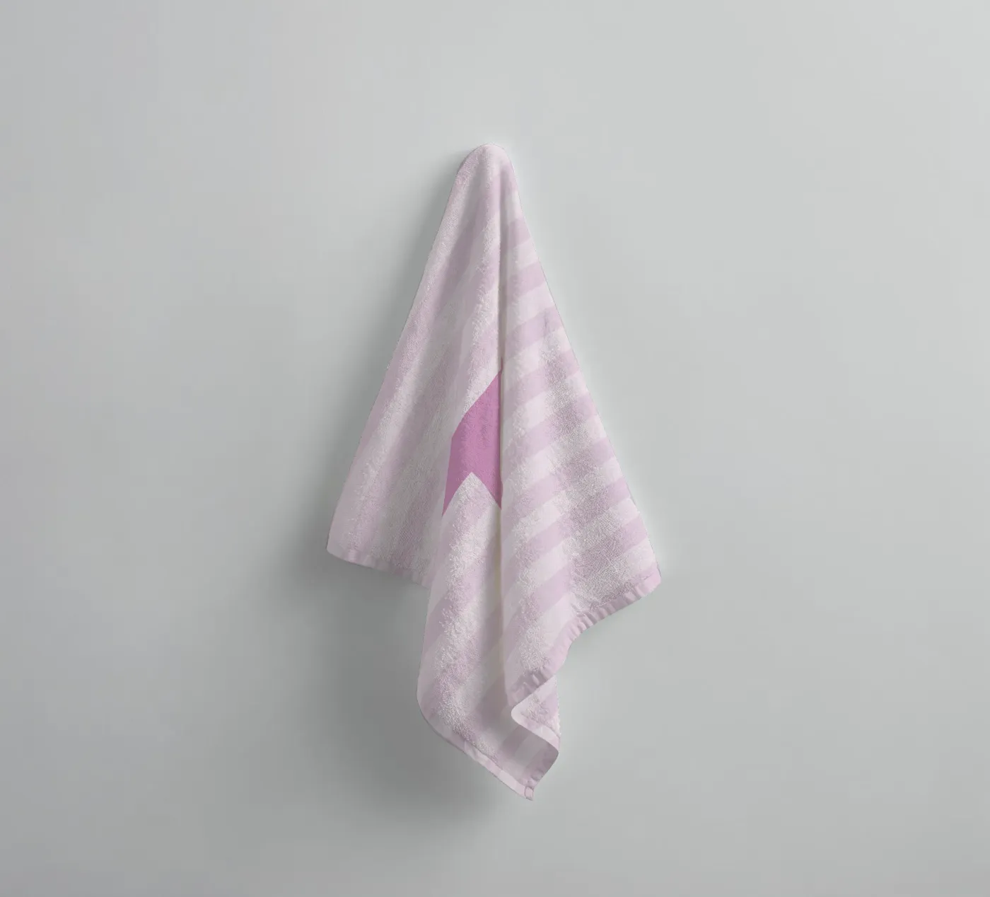 Initials pink badhanddoek van we line studio - design