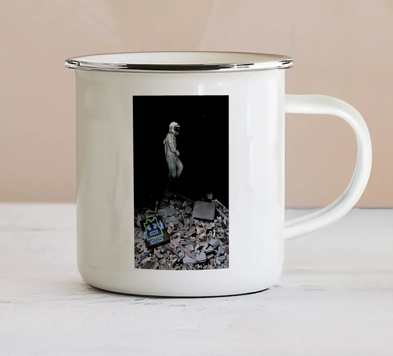 Moonhite tazza in smalto da Scott Listfield