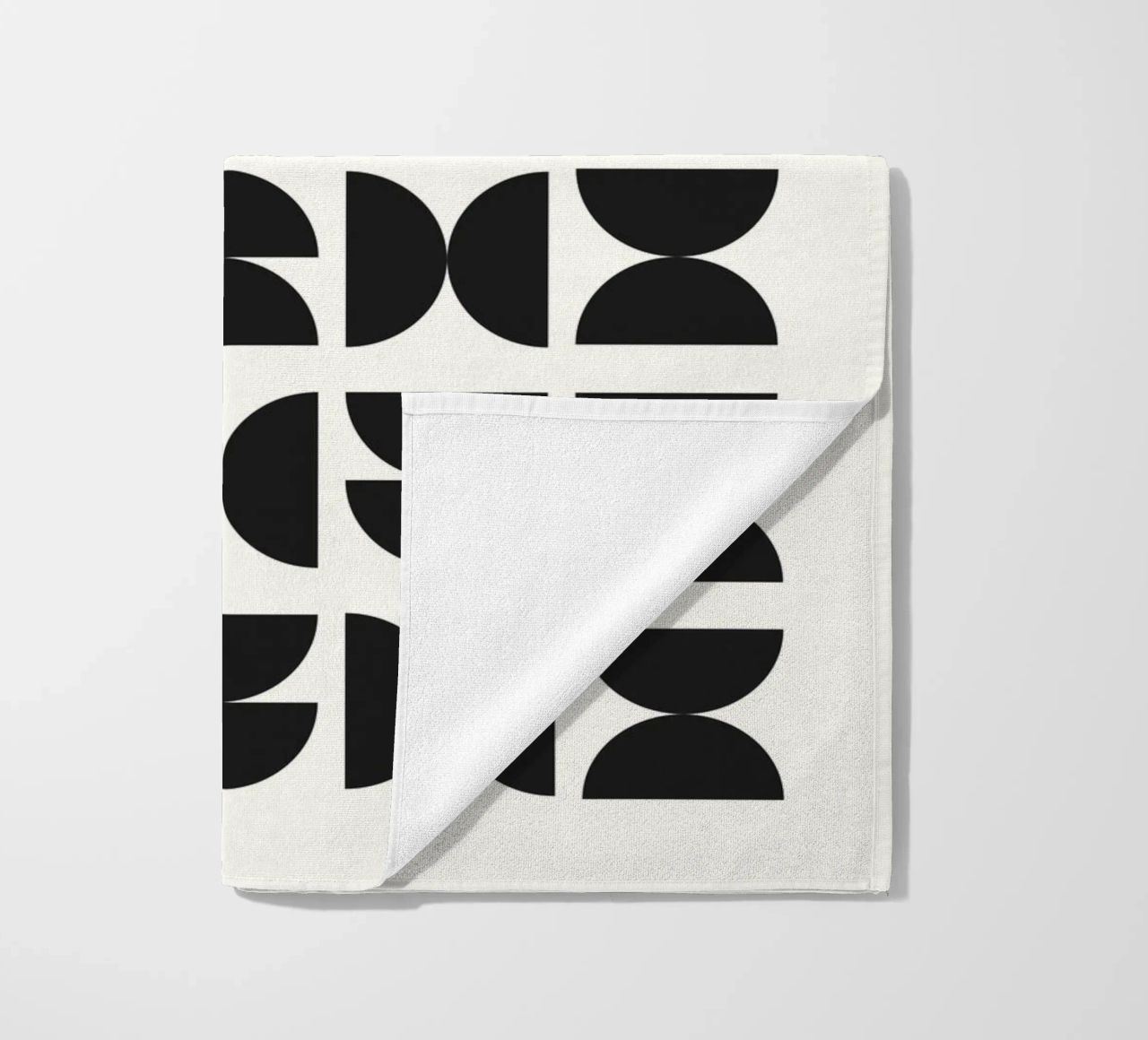 Abstract Boho mid century Pattern 09 serviette de plage de Paigaam Studio