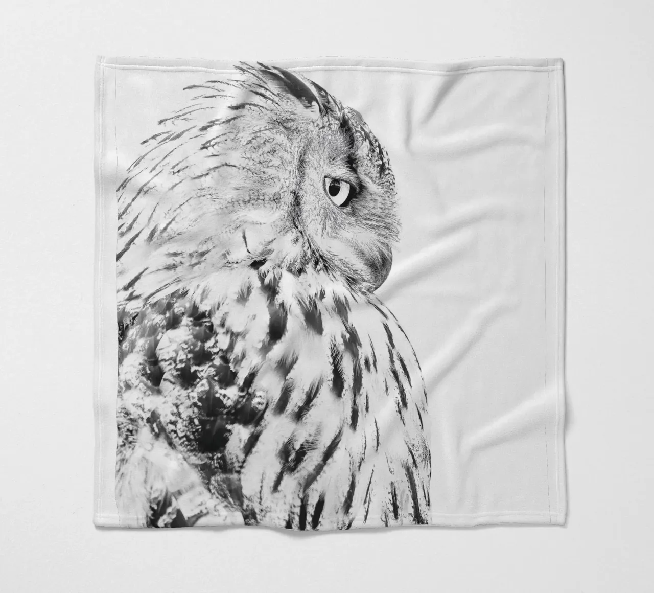 Portrait stylé d'une chouette en noir et blanc plaid polaire de Whole©