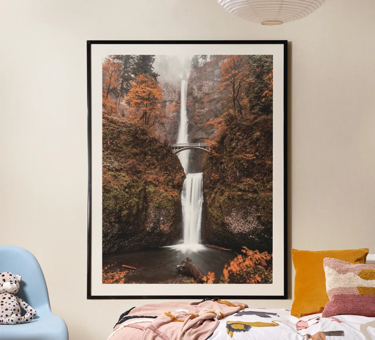 Cascata autunnale con ponte in stile vintage carta hahnemühle da Whole©