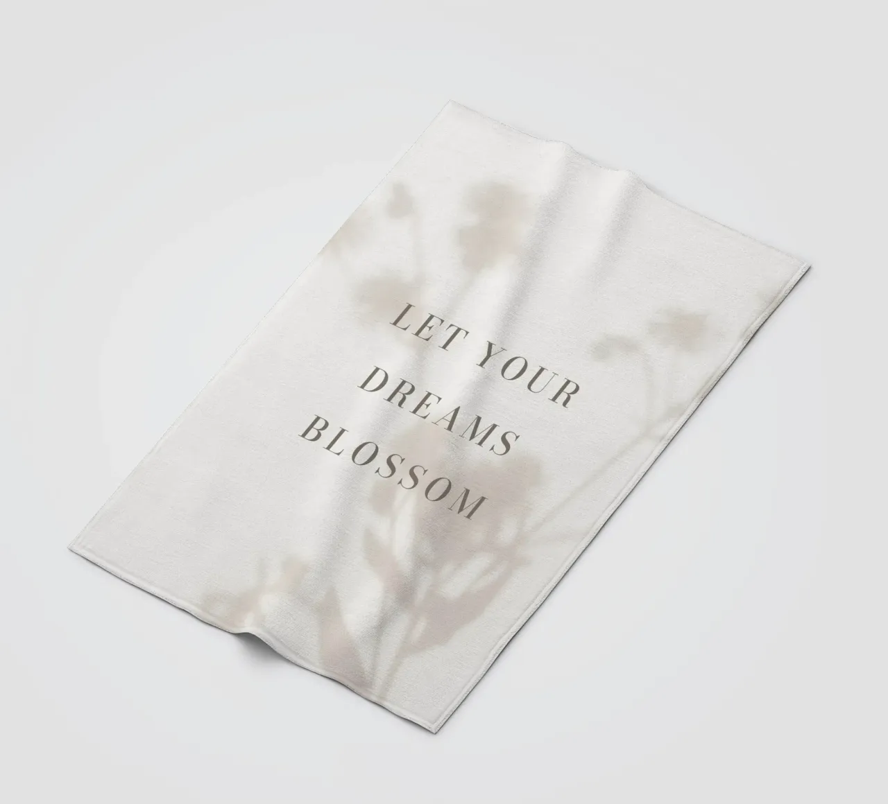 Motiverende quote bloemen schaduwen fleecedeken van Whole©