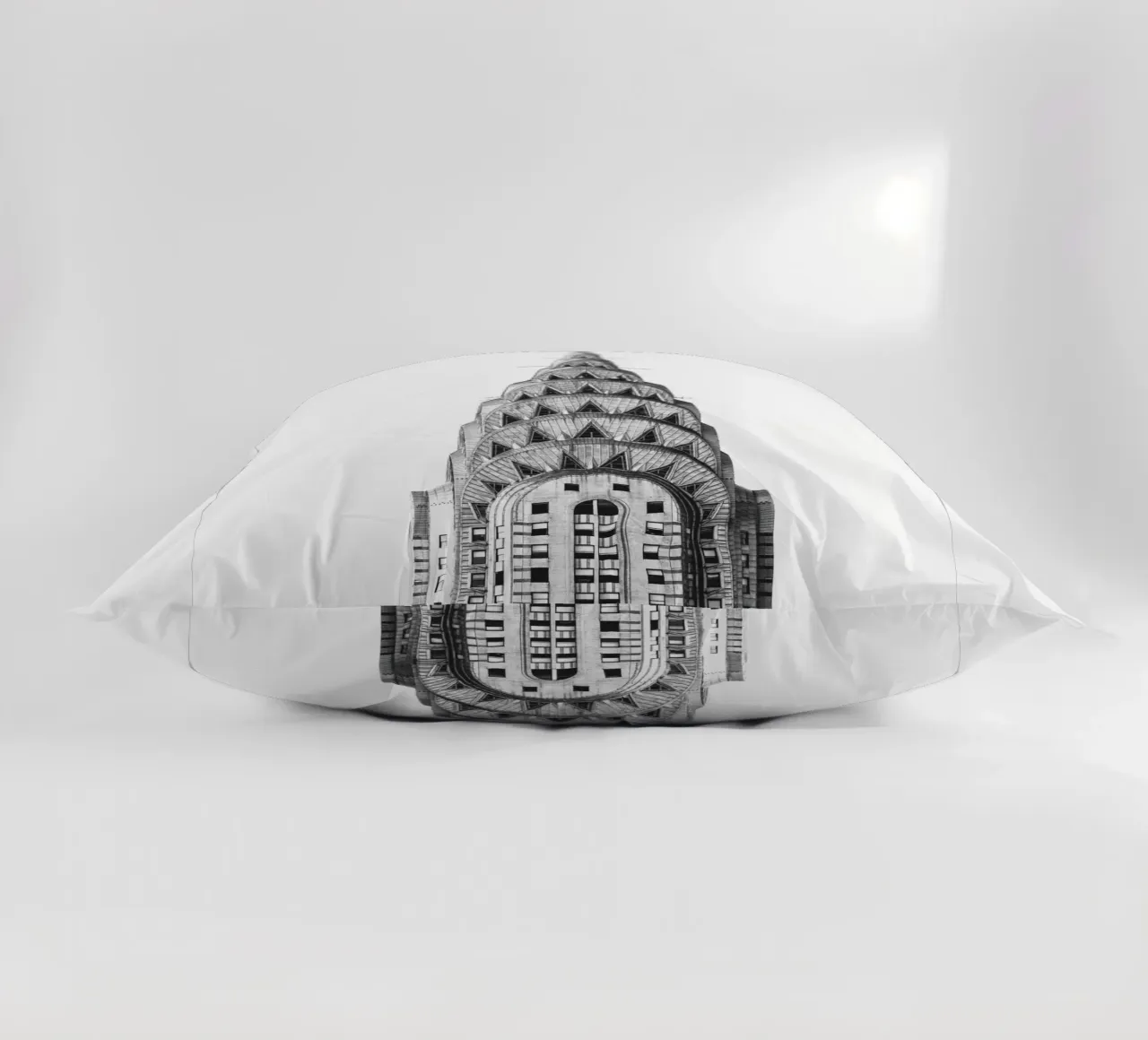 Chef-d'œuvre de l'architecture Art déco coussin de Whole©