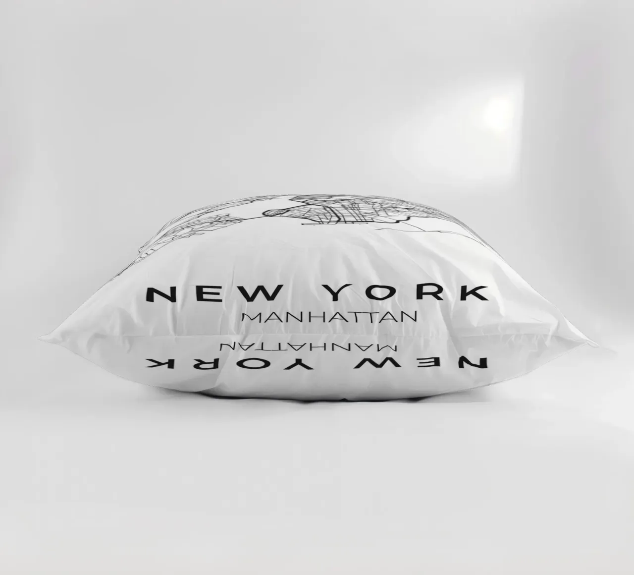 Mappa di New York in bianco e nero cuscino da Whole©