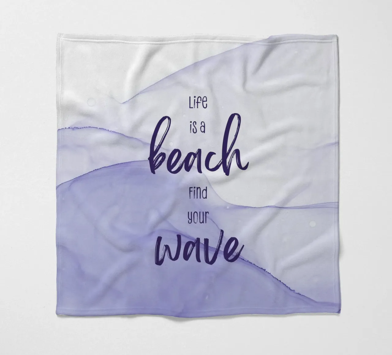 Life is a beach. Find your wave. | floating colors coperta in pile da Melanie Viola