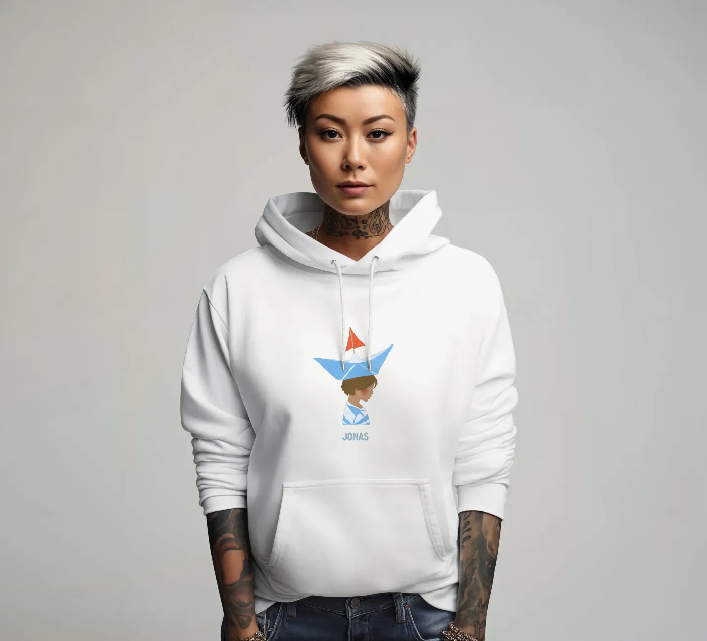 Junge mit Boot felpa con cappuccio da Illustration Raissa Oltmanns