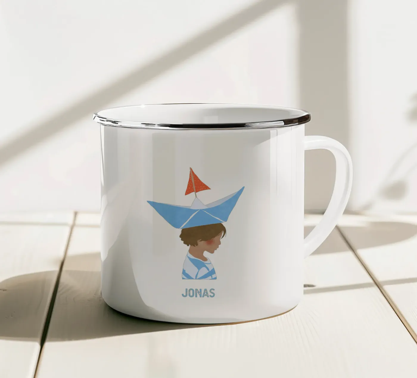 Junge mit Boot emaille mok van Illustration Raissa Oltmanns