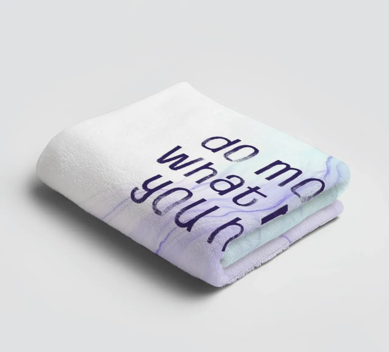 Do more of what makes you happy | floating colors asciugamano da bagno da Melanie Viola