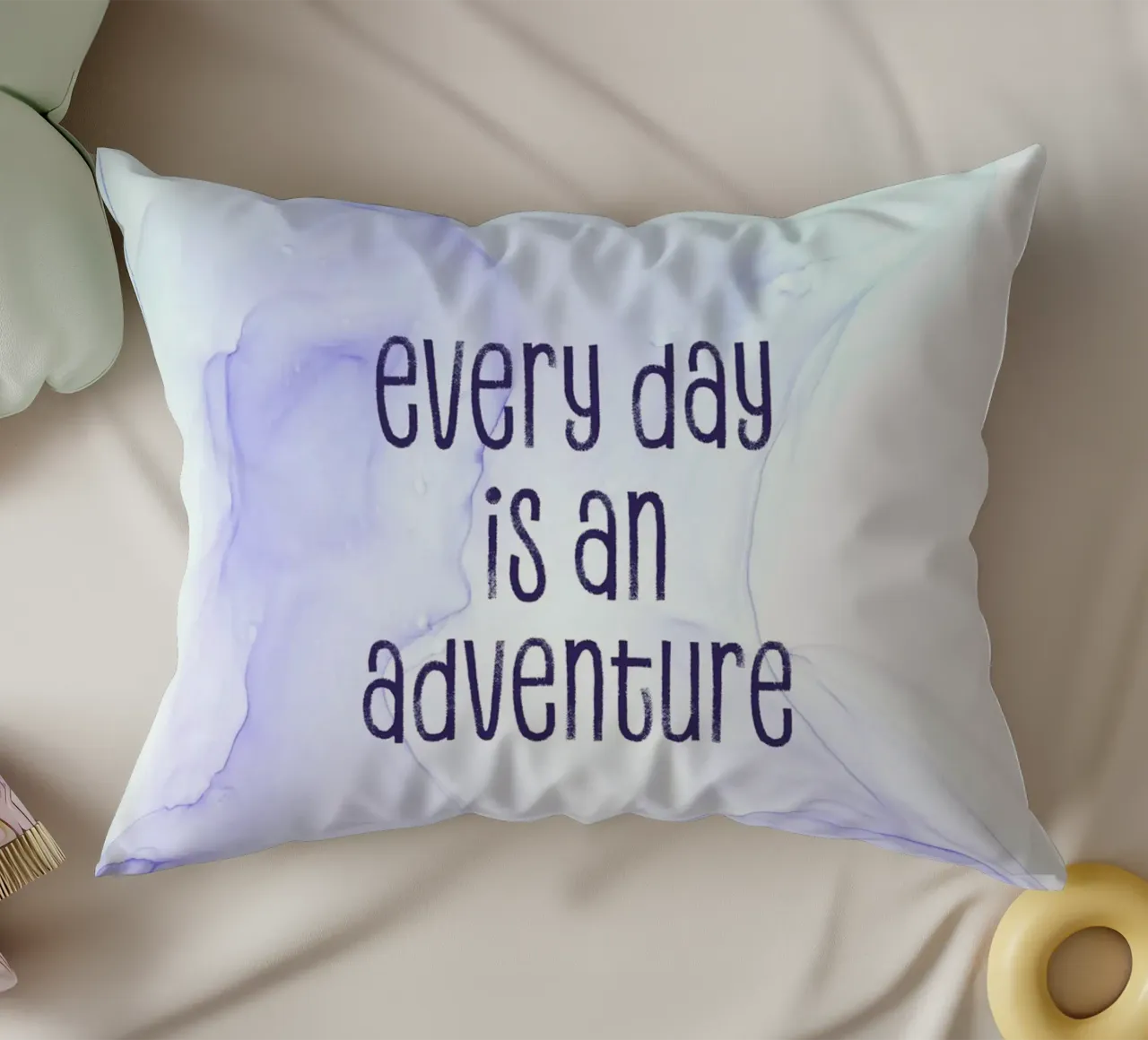Every day is an adventure | floating colors cojín de Melanie Viola