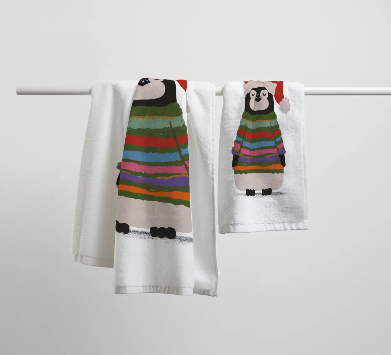 Weihnachtspinguin in Wollpullover asciugamano da bagno da Illustration Raissa Oltmanns