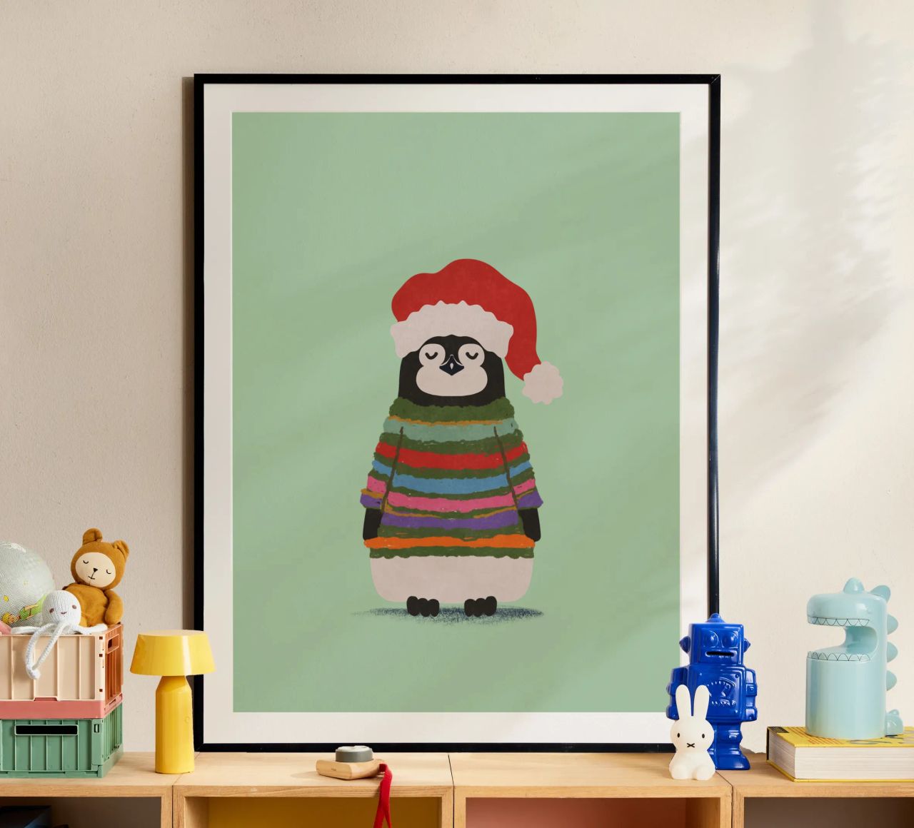 Weihnachtspinguin in Wollpullover poster da Illustration Raissa Oltmanns