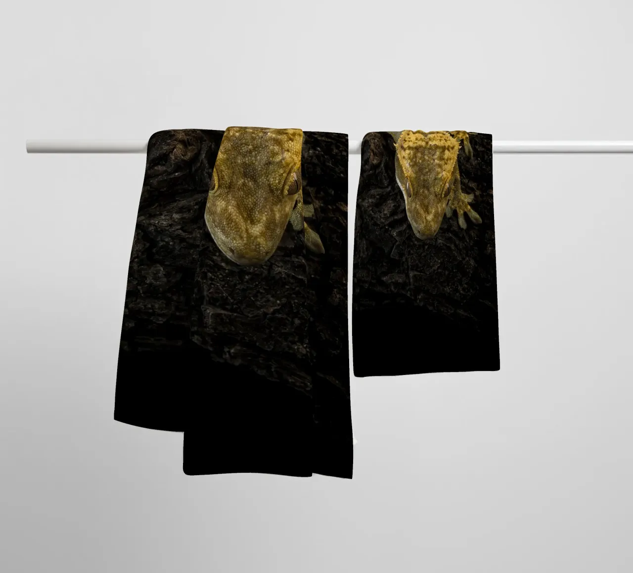 Geco crestato asciugamano da bagno da Curious Collections by Marielle Leenders