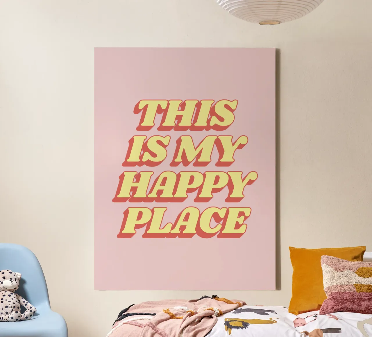 This is My Happy Place - Design tipografico in giallo e rosa tela con Cornice a cassetta da THE MOTIVATED TYPE