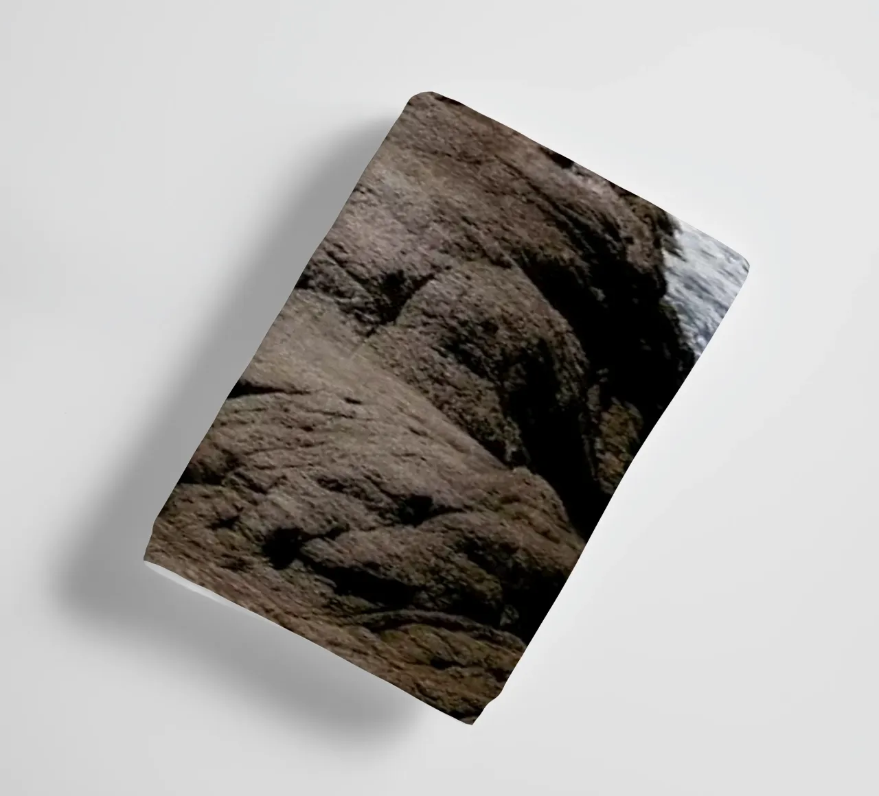 Andra towel by Ana Topoleanu