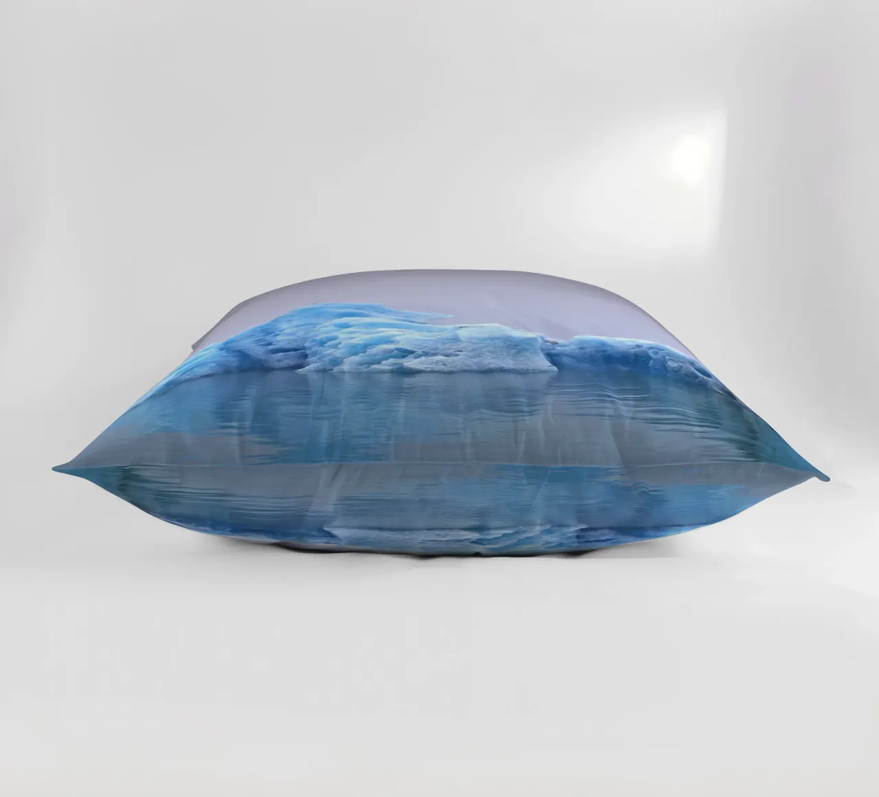 Iceland #02: majesty of blue ice cuscino da zenitt