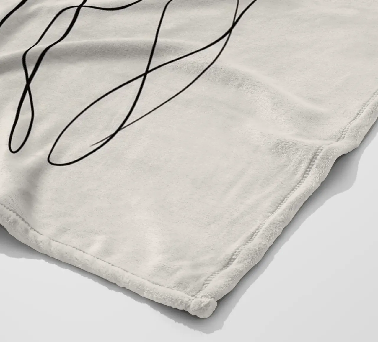Emel Tunaboylu - Posa in linea coperta in pile da The Artcircle
