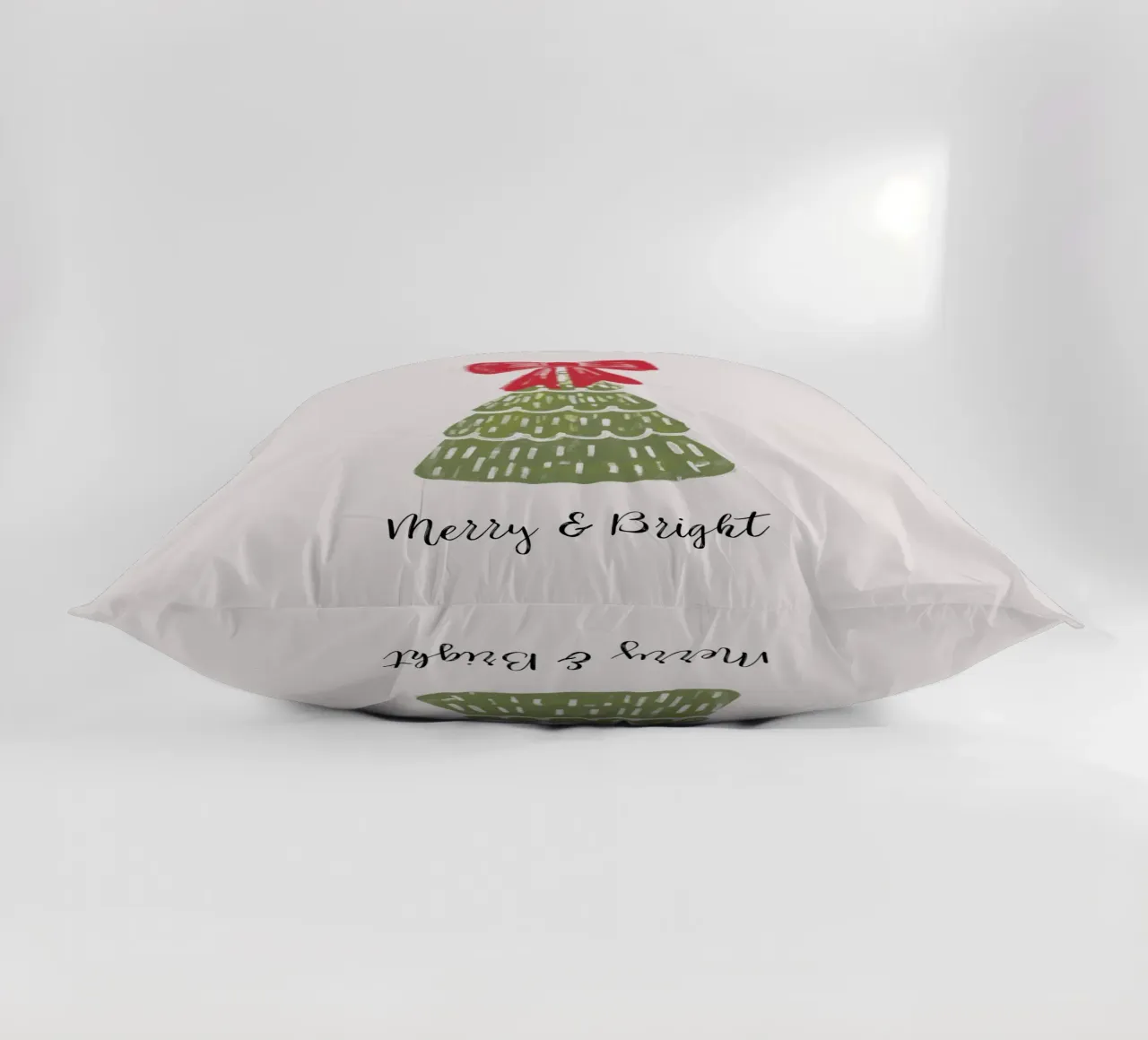 Christmas Pine Tree with red bow and quote cuscino da anisillustration