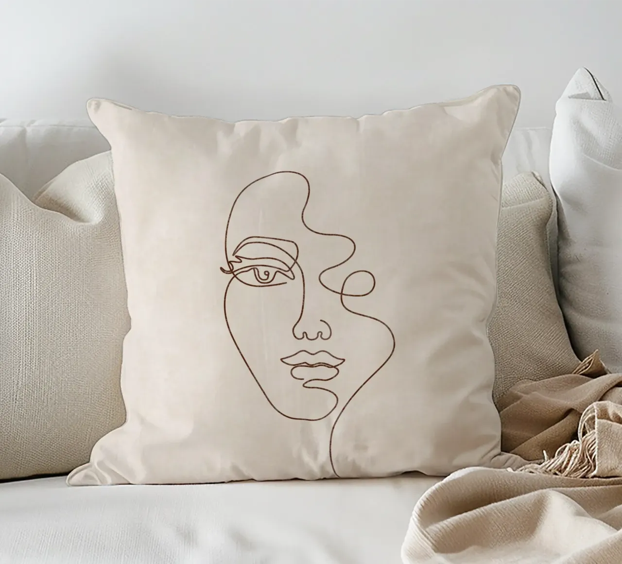 Emel Tunaboylu - Una linea di faccia cuscino da The Artcircle