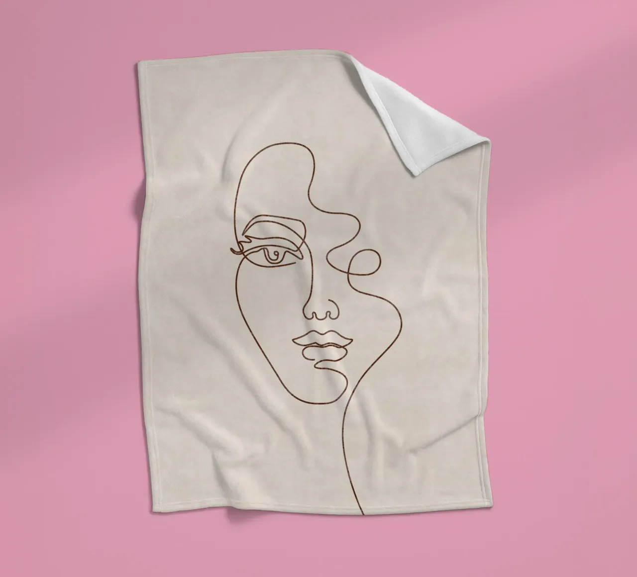 Emel Tunaboylu - Una linea di faccia coperta in pile da The Artcircle