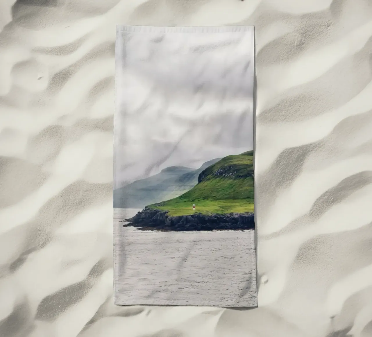 Faroes #04: discover solitude - faroe islands lighthouse telo mare da zenitt