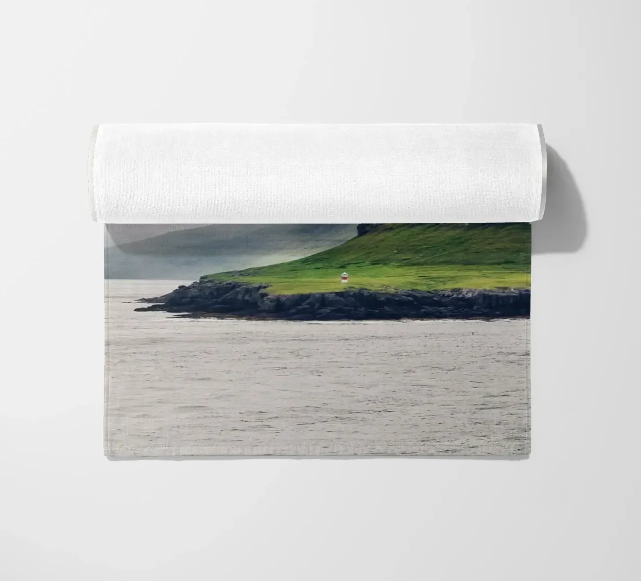 Faroes #04: discover solitude - faroe islands lighthouse telo mare da zenitt
