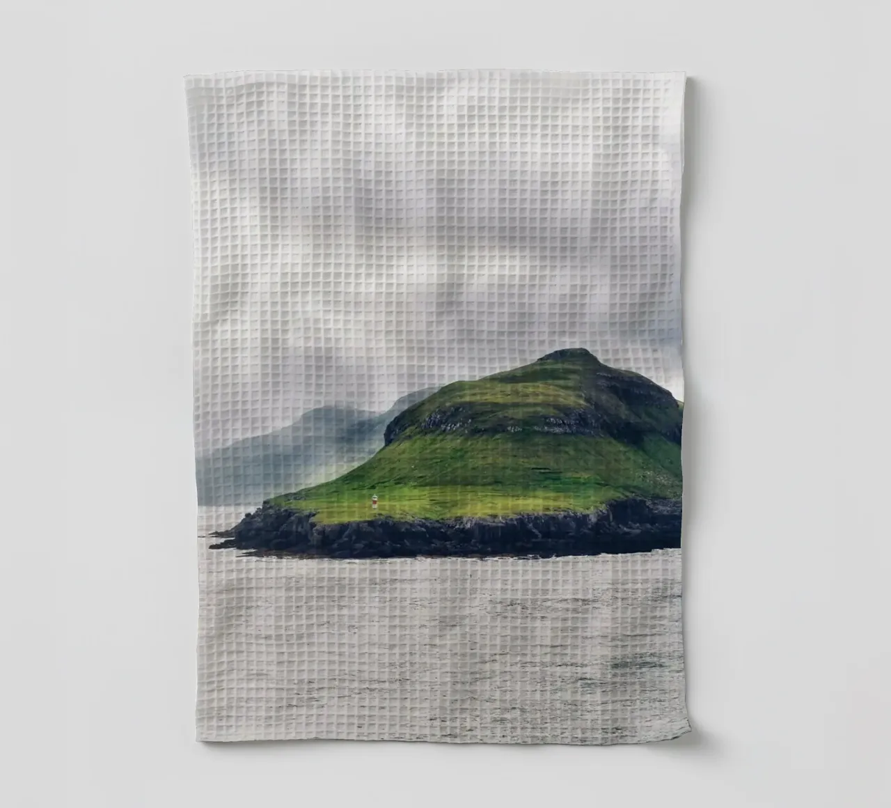 Faroes #04: discover solitude - faroe islands lighthouse canovaccio da cucina da zenitt
