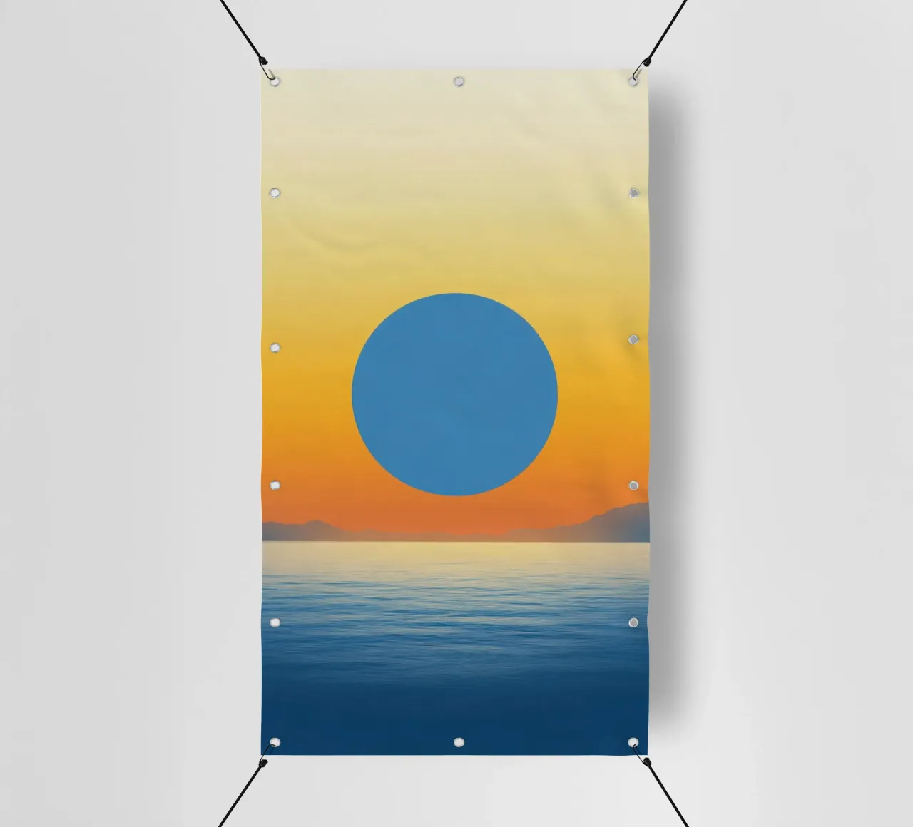 Luna blu sull'oceano telo in pvc da Affiches Soleil & Déco Lumineuse – Sunny
