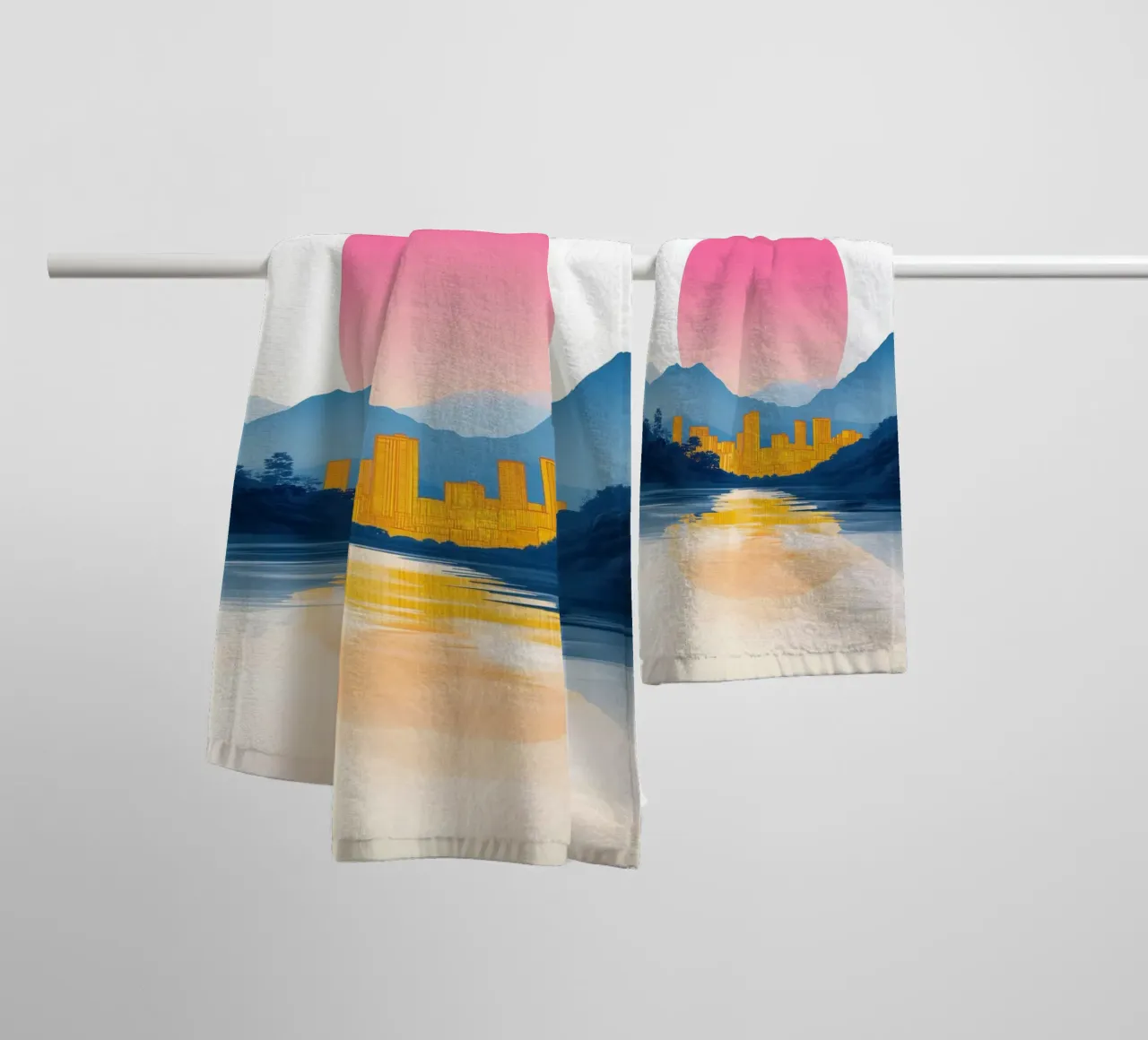Riflessi d'oro sulla città asciugamano da bagno da Affiches Soleil & Déco Lumineuse – Sunny