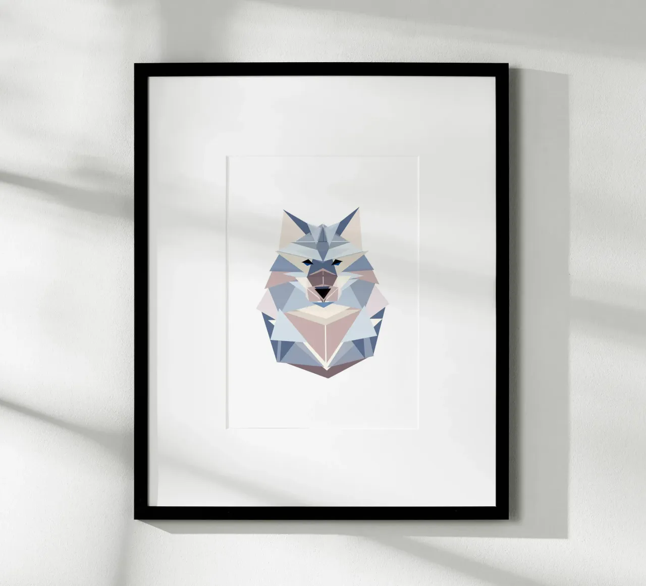 Geometrischer Wolf poster con telaio in legno da BAINAI