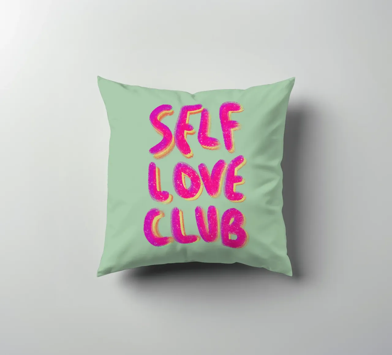 Self-Love Club - Handlettering pink on green cuscino da Illustration Raissa Oltmanns