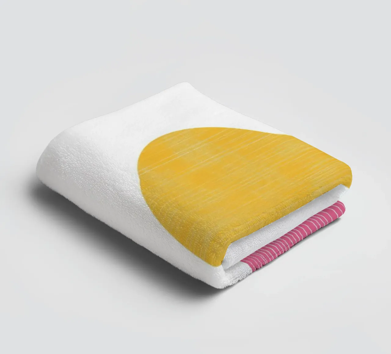 Minimalist Sun and Waves towel by Affiches Soleil & Déco Lumineuse – Sunny