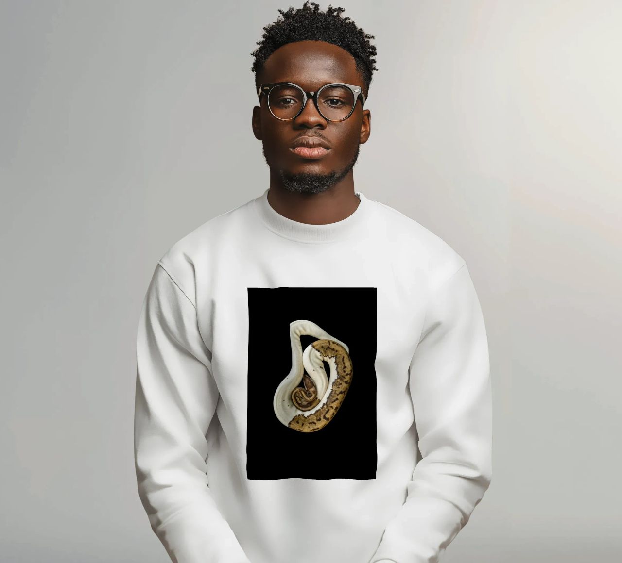 Braun & Weiß Python Sweatshirt von Curious Collections by Marielle Leenders