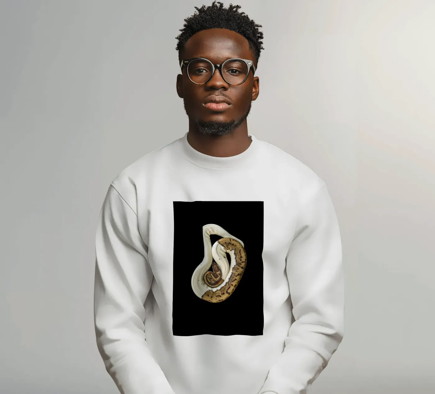 Python marron et blanc sweat de Curious Collections by Marielle Leenders