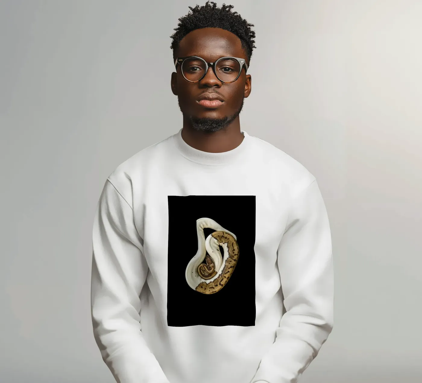 Braun & Weiß Python Sweatshirt von Curious Collections by Marielle Leenders