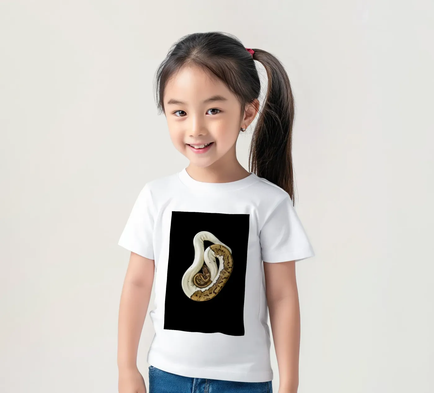 Braun & Weiß Python Kinder T-Shirt von Curious Collections by Marielle Leenders