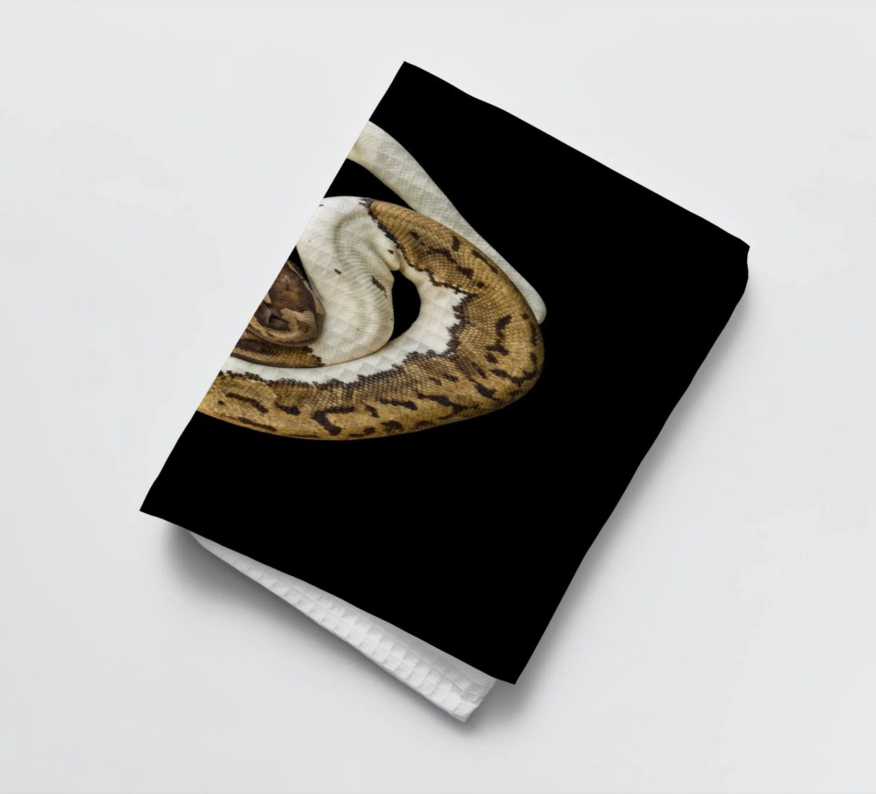 Braun & Weiß Python Geschirrtuch von Curious Collections by Marielle Leenders