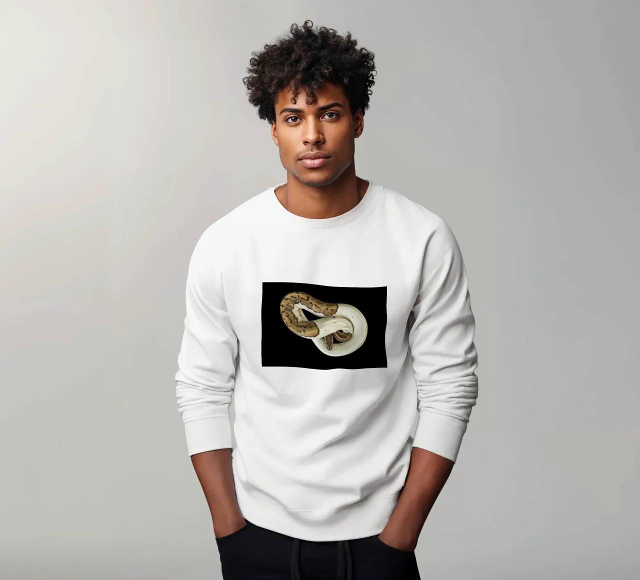 Bruine en witte python sweatshirt van Curious Collections by Marielle Leenders