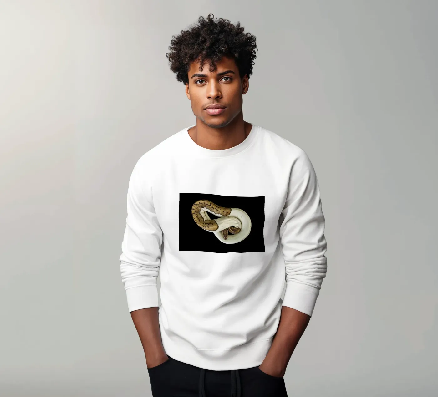 Brown & White Python felpa da Curious Collections by Marielle Leenders