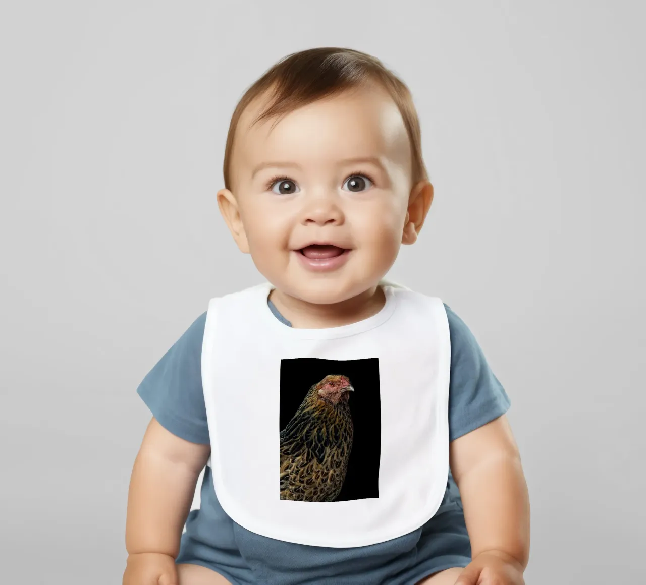 Gallina imponente bavaglino da Curious Collections by Marielle Leenders