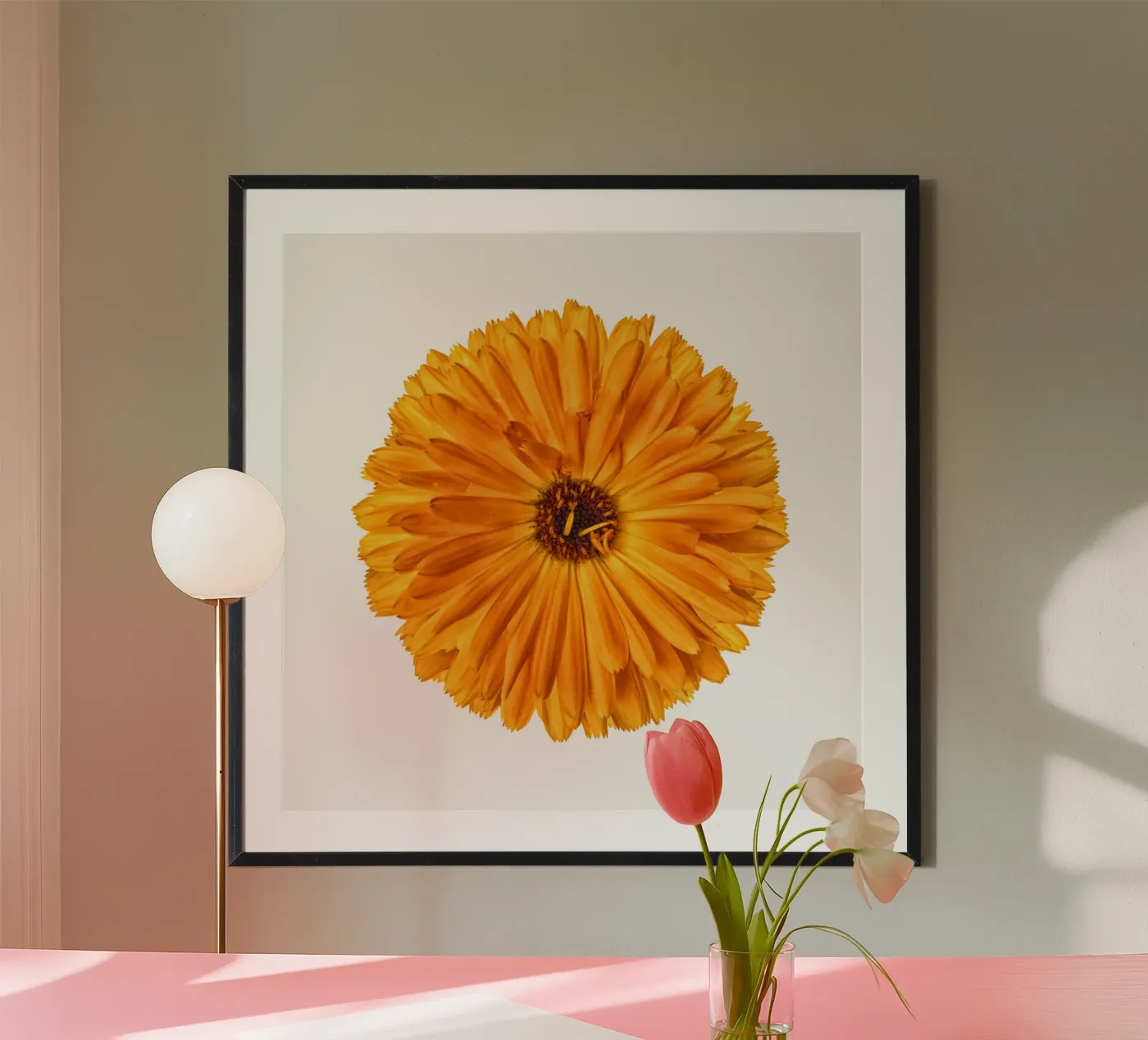 Calendula Flower poster da Curious Collections by Marielle Leenders