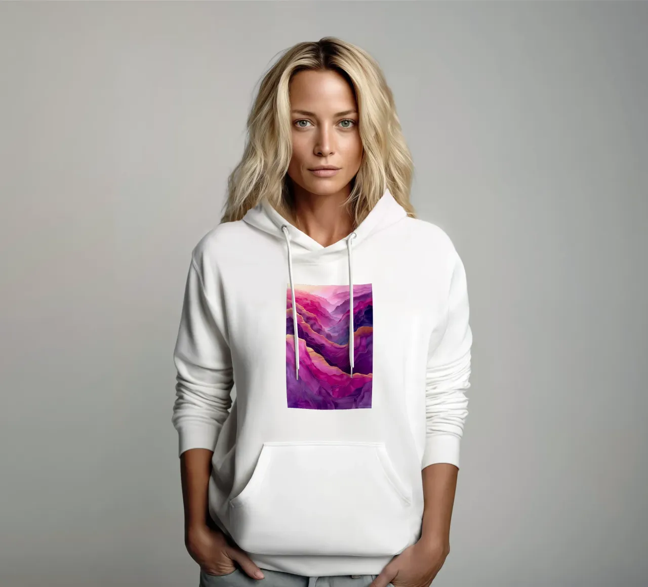 Astrazione di montagne viola felpa con cappuccio da Justyna Jaszke JBJart
