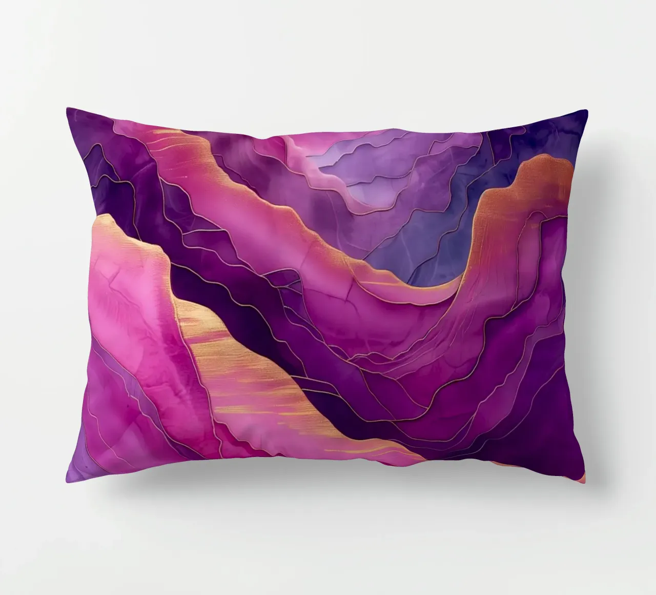 Astrazione di montagne viola cuscino da Justyna Jaszke JBJart