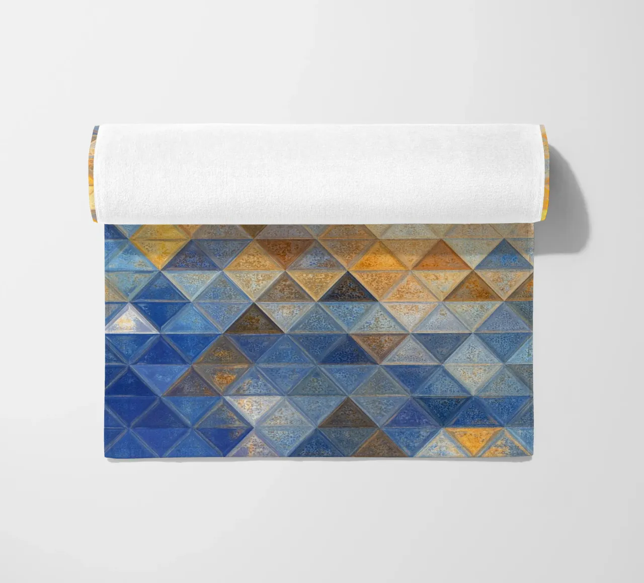 Mosaico giallo e blu telo mare da Justyna Jaszke JBJart