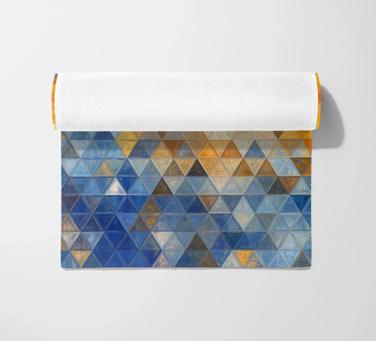 Mosaico giallo e blu telo mare da Justyna Jaszke JBJart