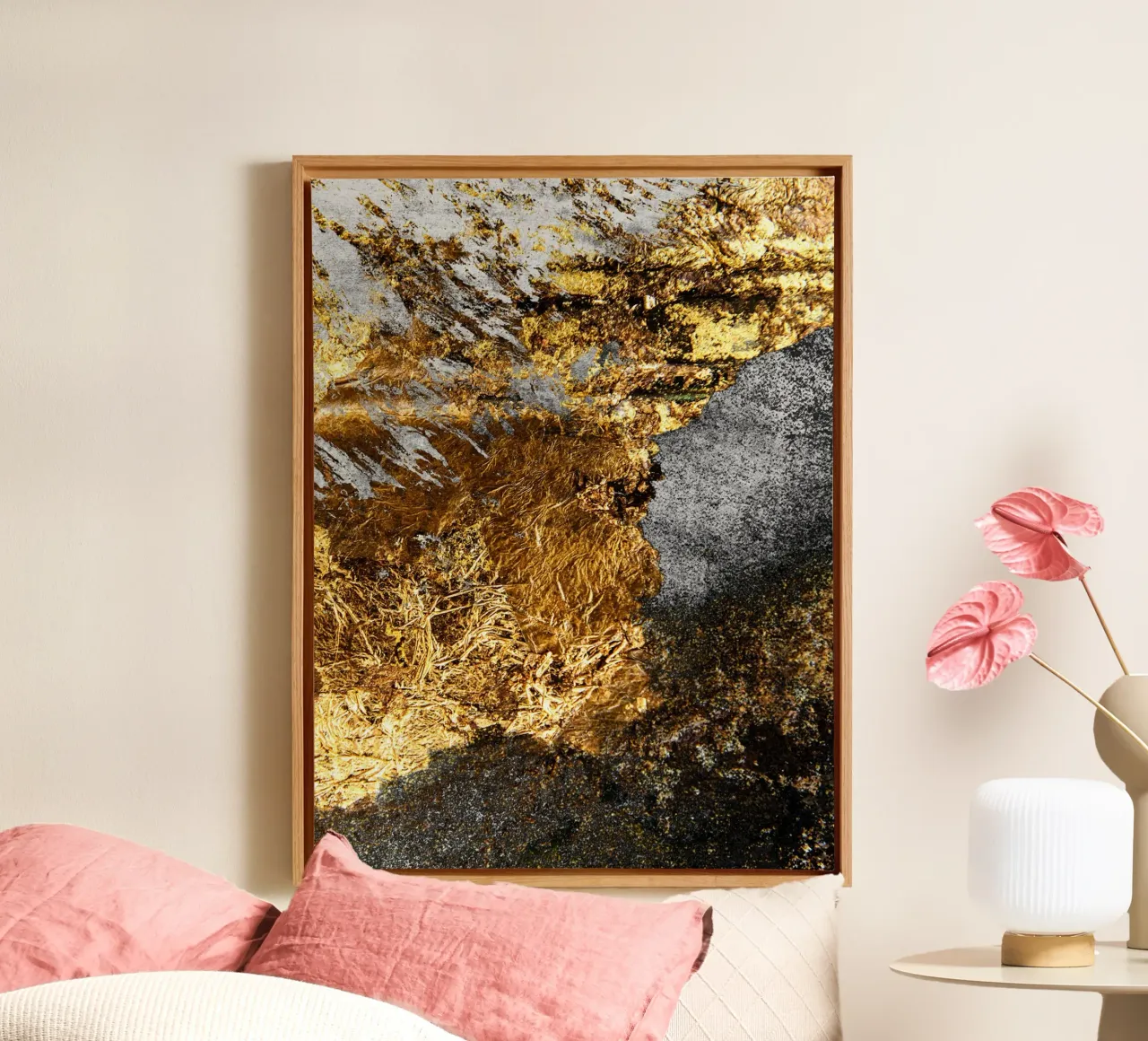 Gold and Black Abstract tela con Cornice a cassetta da Artsy Bessy